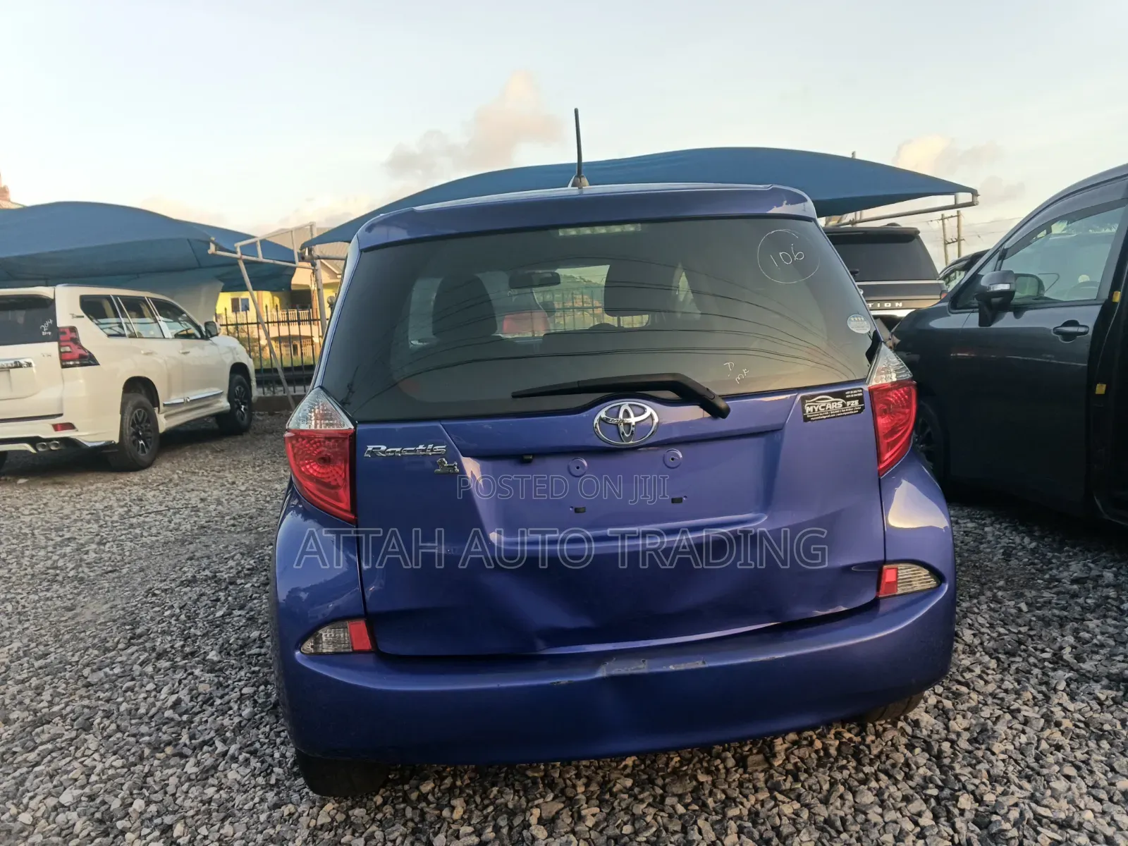Toyota Ractis 2015 Blue