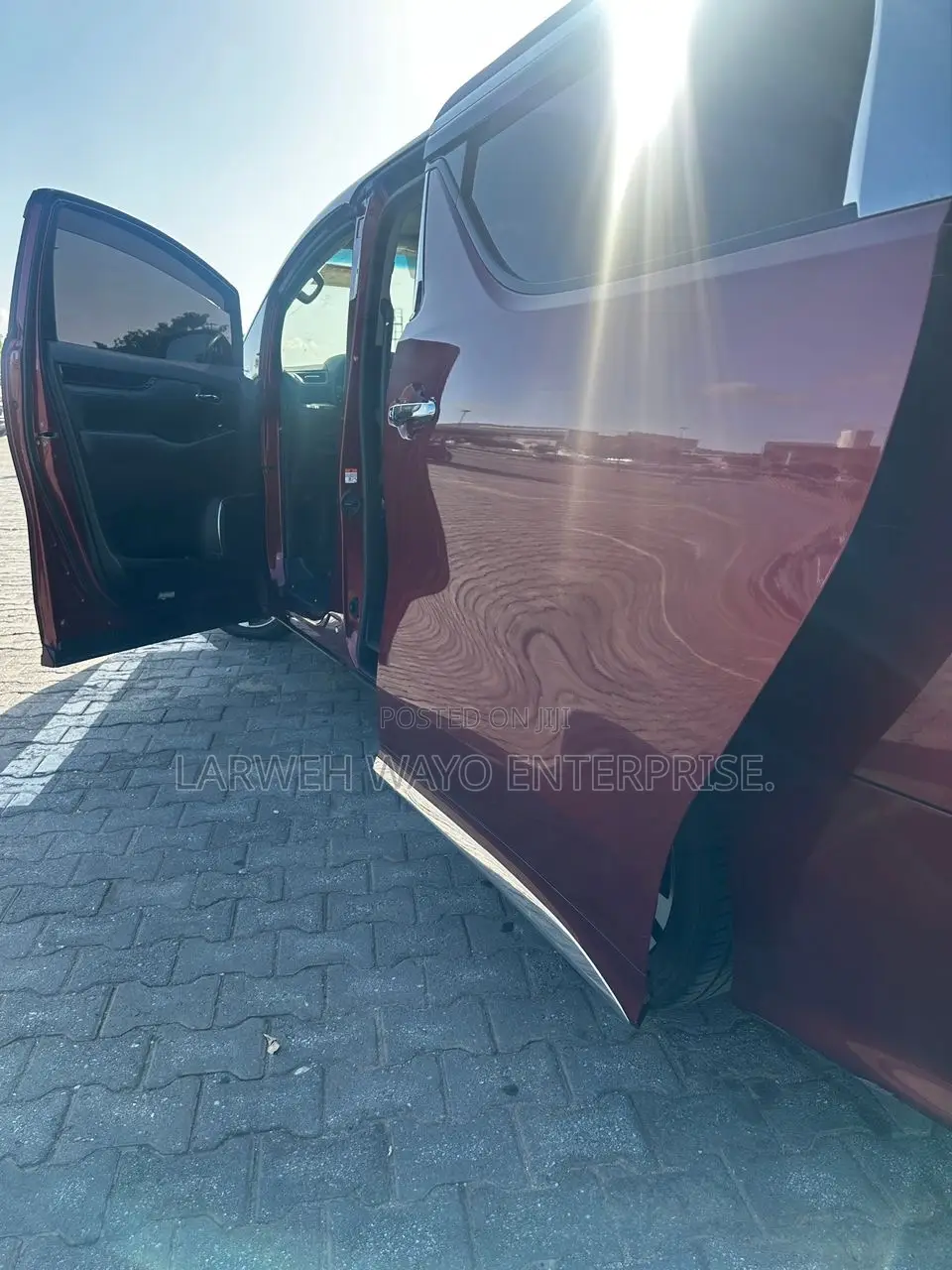 Toyota Alphard 2023 Red