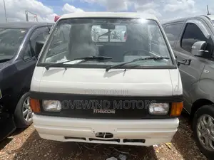 Mazda Washu 2006 White