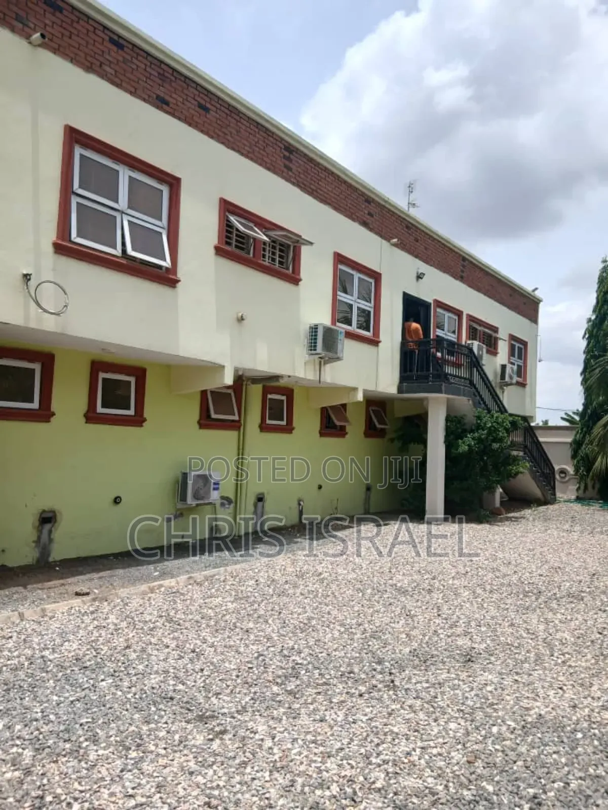 2bdrm Apartment in Oyibi Estate, Police Station for rent