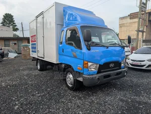 Hyundai Mighty Container