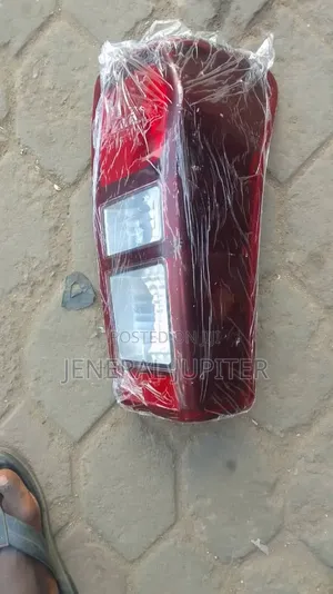 Isuzu D-Max Tail Light Pair.