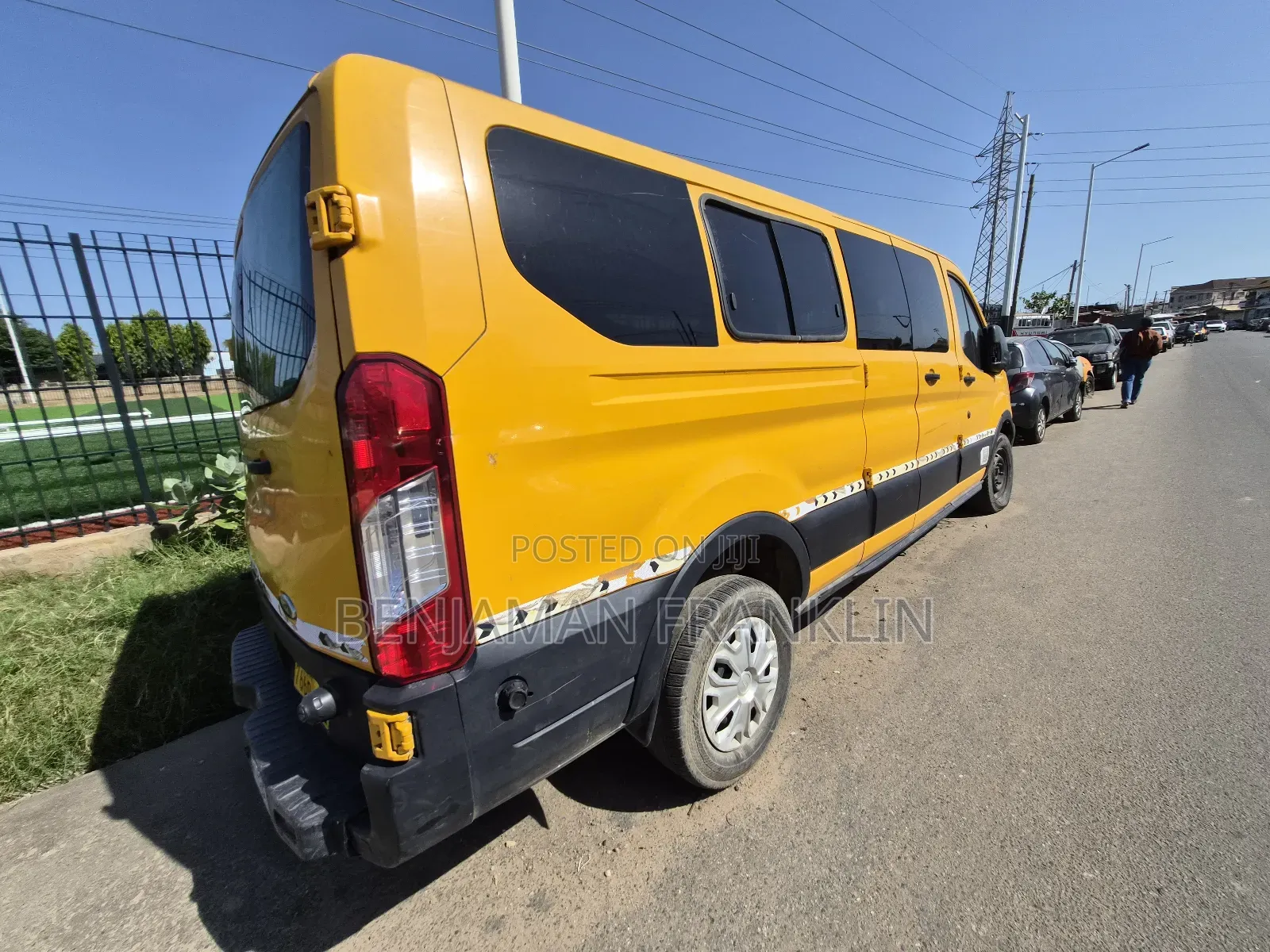 Ford Transit 2015 Yellow