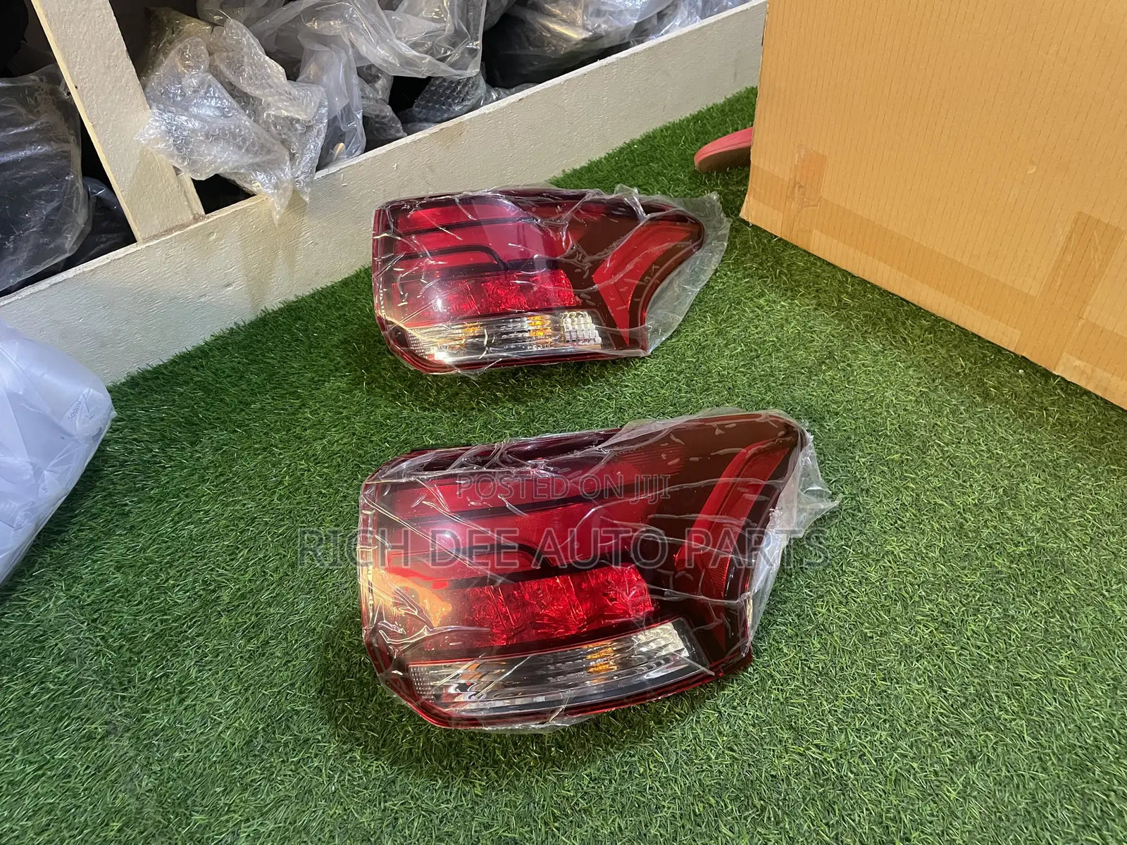 Outlander 2016, 2017, 2018, 2019, 2020 Taillight