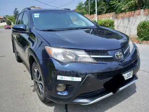 Toyota RAV4 LE 4dr SUV AWD (2.5L 4cyl 6A) 2015 Blue