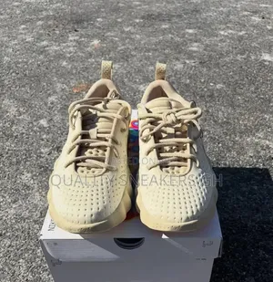 Nike Mind 002 Light Khaki