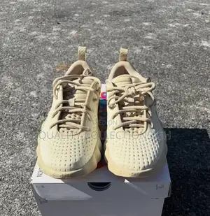 Nike Mind 002 Light Khaki