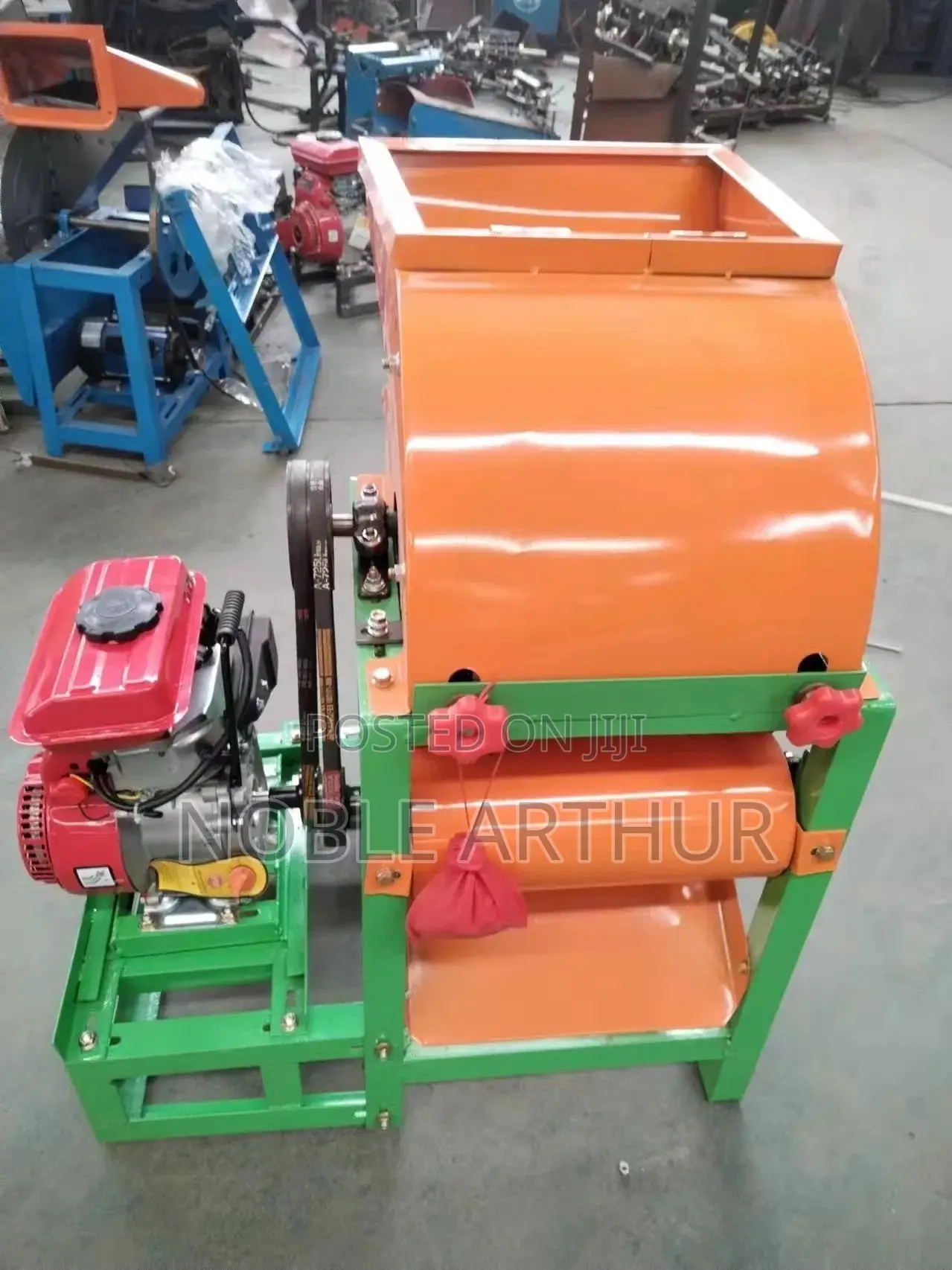 Corn Thresher/Dehusker 7.5 Petrol Type