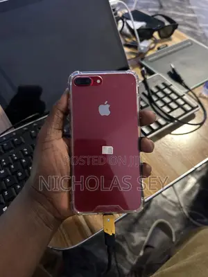 Apple iPhone 7 Plus 128 GB Red
