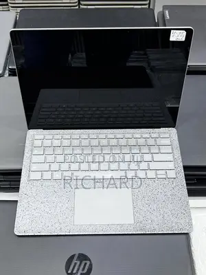New Laptop Microsoft Surface 2 8GB Intel Core i5 HDD+SSD 256GB