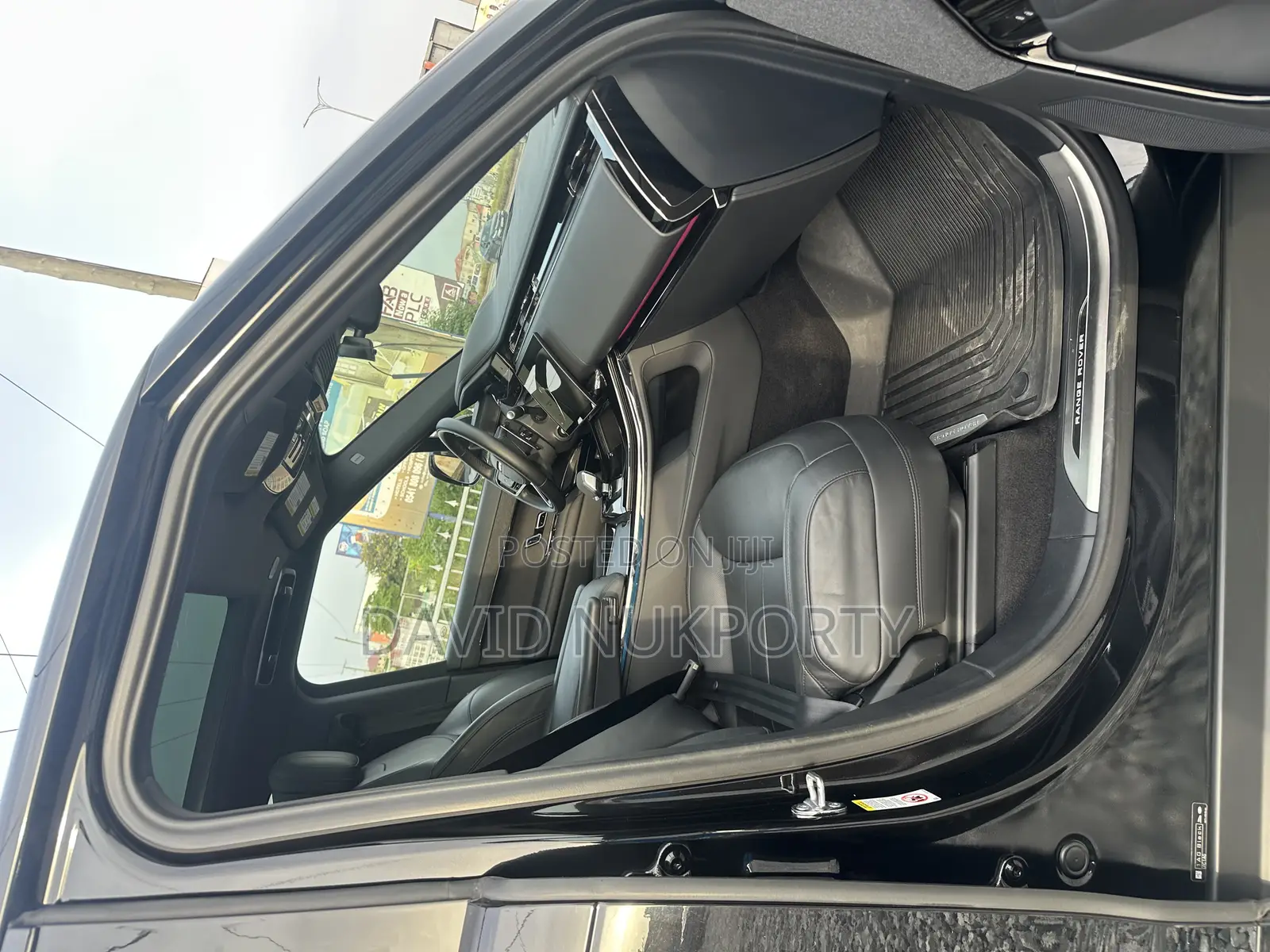 Land Rover Range Rover 2024 Black