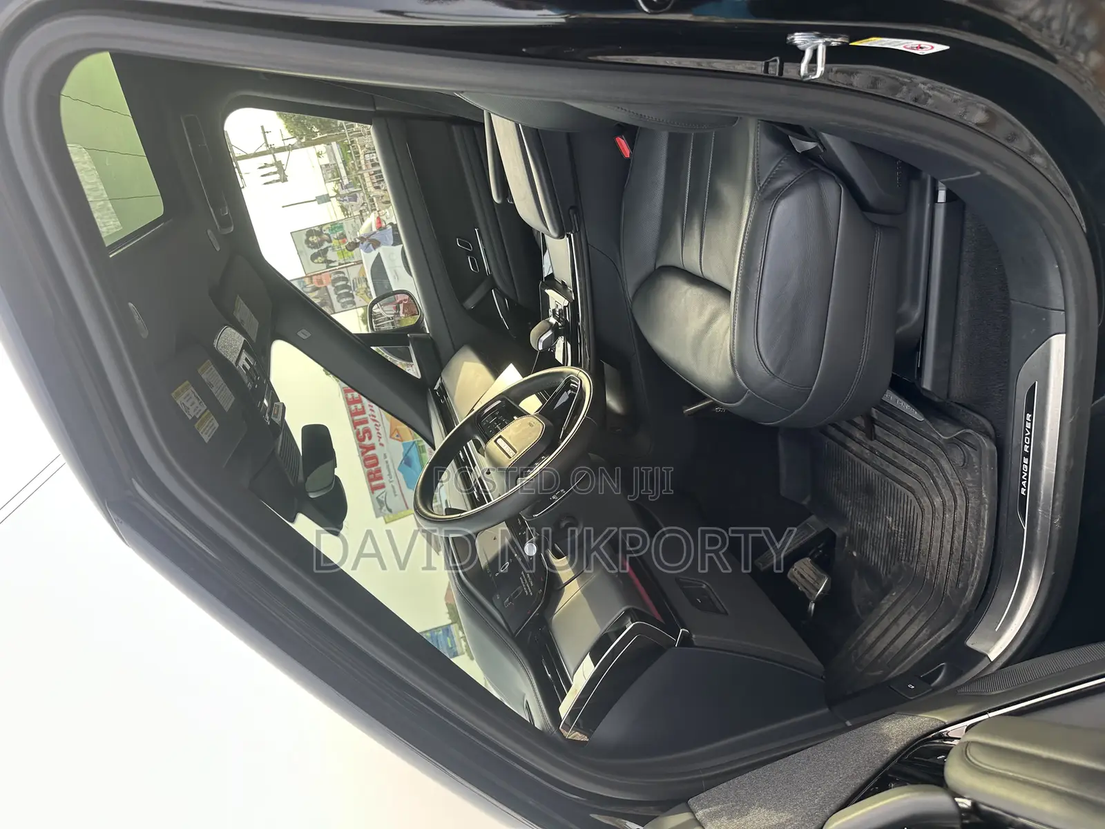 Land Rover Range Rover 2024 Black