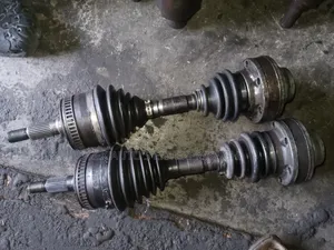 Mercedes Vito Front Shaft (Pair)