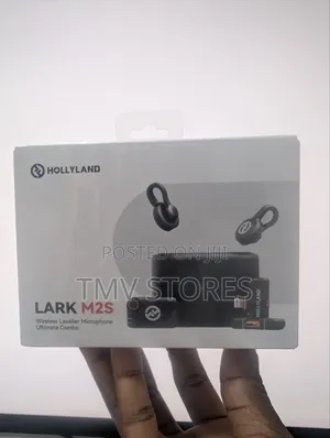Hollyland Lark M2s Wireless Lavalier Mic Ultimate Combo