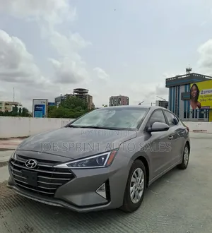 Hyundai Elantra SE 2020 Gray