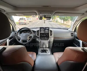 Toyota Land Cruiser 4.5 V8 TD 2020 Black