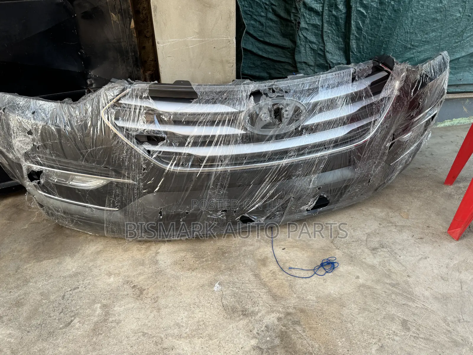 Hyundai Santafe / Santa Fe 2016 2017 2018 Front Bumper Complete