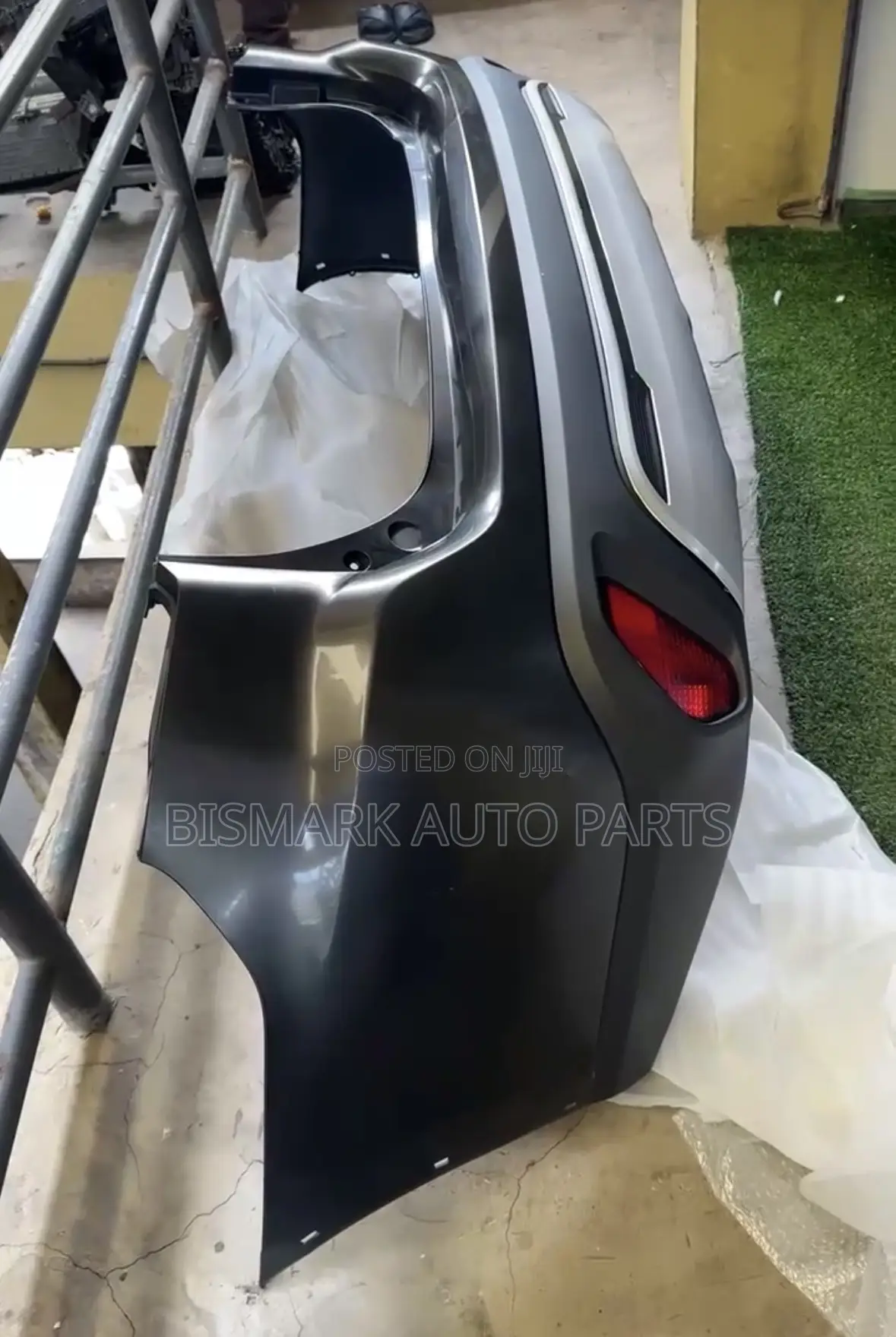 Mitsubishi Outlander 2016 2017 2018 2019 2020 2021back Bumper Complete