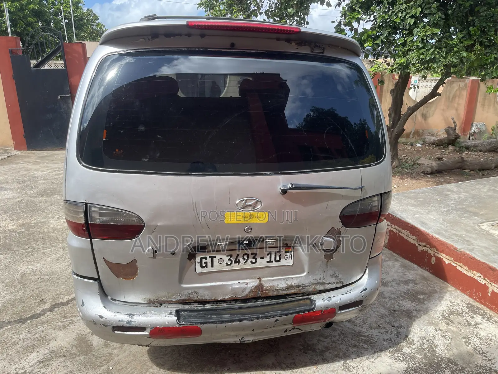 Hyundai H1 1998 Silver