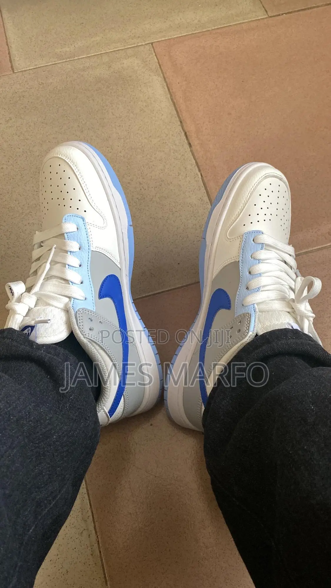 Nike Air Force Sneaker