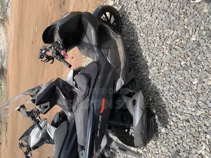 Honda 2020 Black