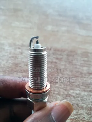 01195. Original Bosch Spark Plugs for Various Cars Imported From Usa