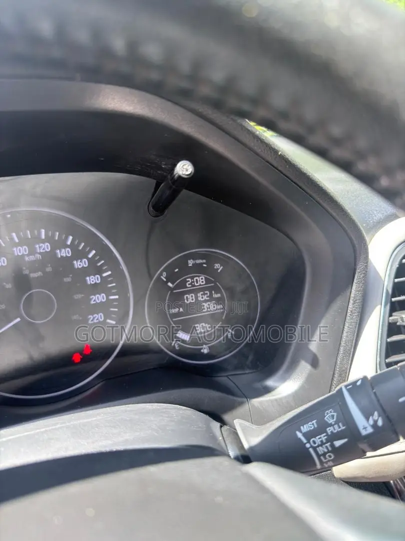 Honda HR-V 4dr SUV (1.5L 4cyl CVT) 2016 Green