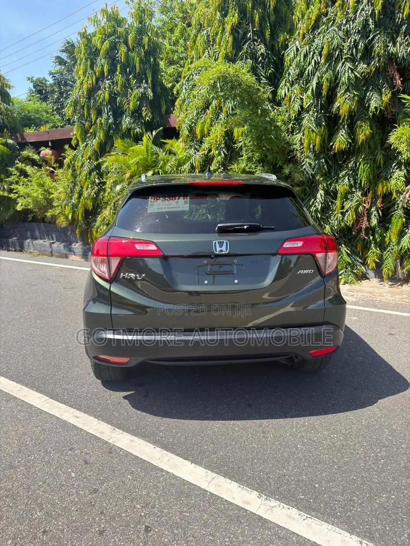 Honda HR-V 4dr SUV (1.5L 4cyl CVT) 2016 Green
