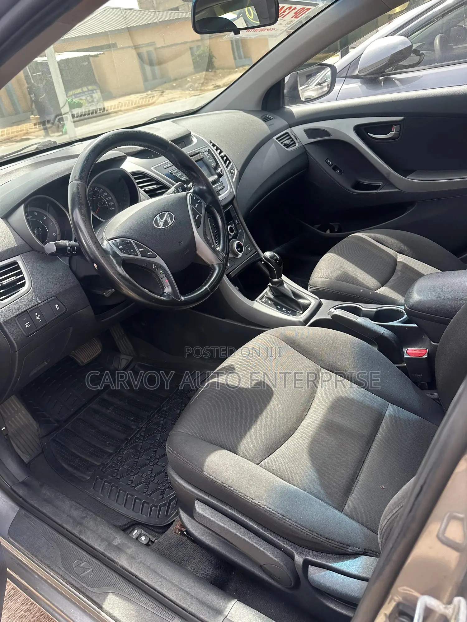 Hyundai Elantra Limited Sedan FWD (1.8L 4cyl 6A) 2016 Silver