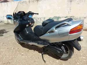 Suzuki Burgman 2017 Silver