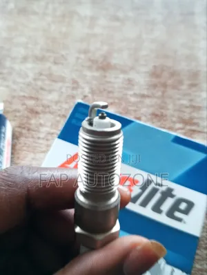 10699. Original Autolite Spark Plugs for Many Cars From Usa