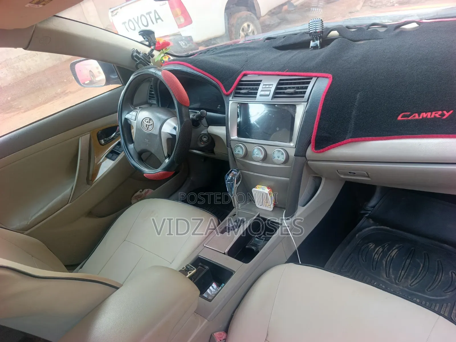 Toyota Camry LE 4dr Sedan (2.5L 4cyl 6AM) 2010 Red