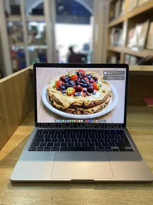 Laptop Apple MacBook Pro 2022 M2 16GB Apple M2 SSD 512GB
