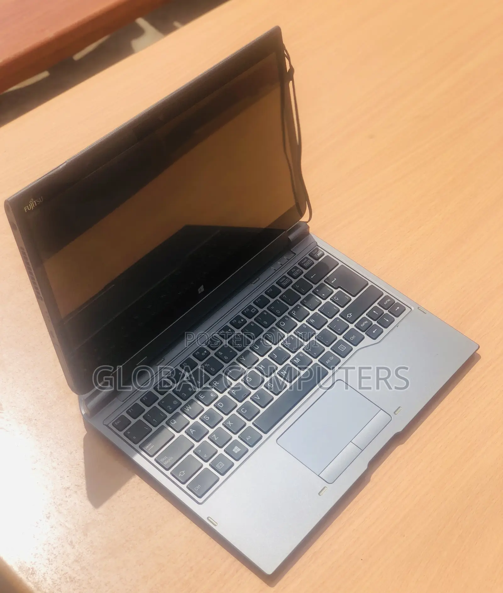 Laptop Fujitsu Stylistic Q702 8GB Intel Core i5 SSD 128GB