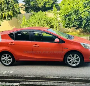 Toyota Vitz 1.3 FWD 3dr 2015 Orange