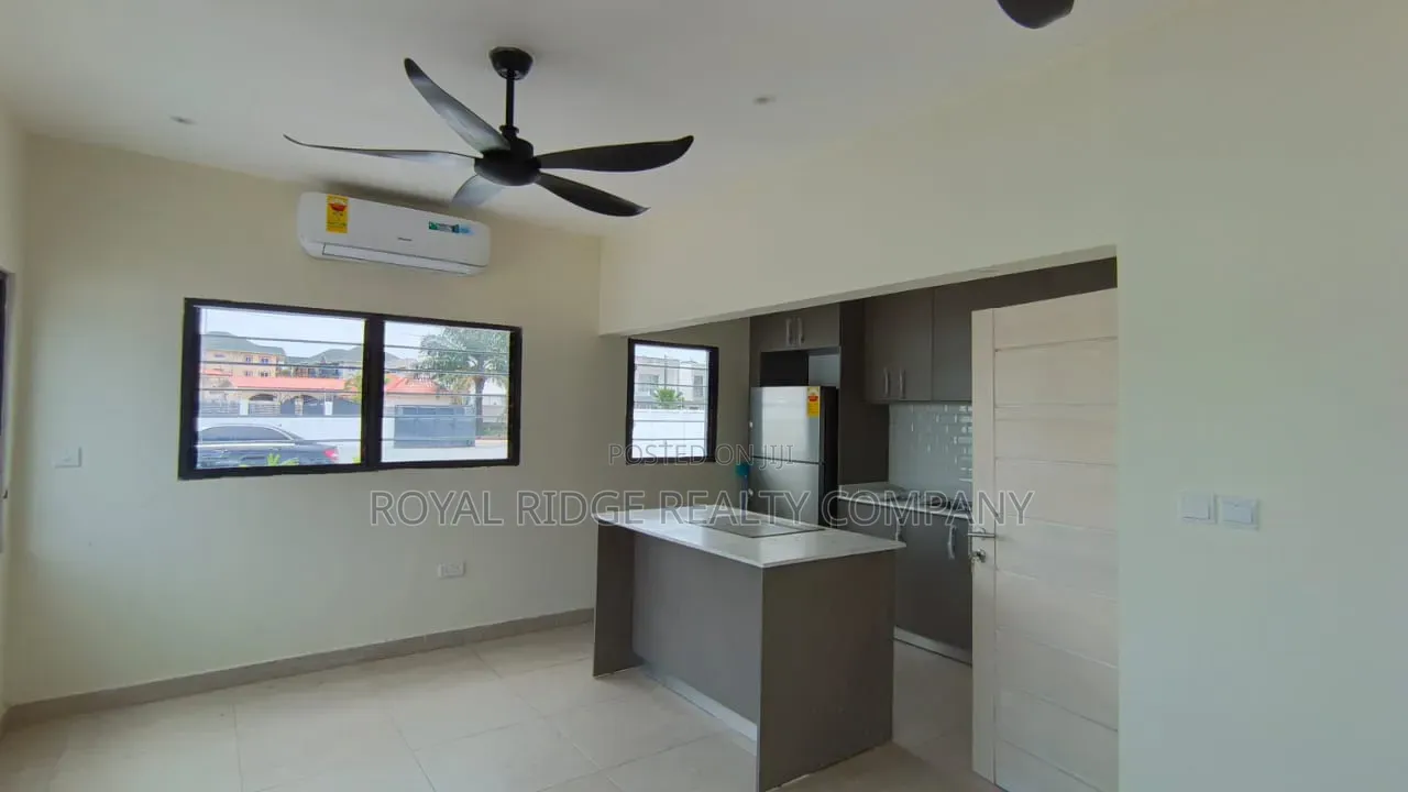 2bdrm House in East Airport, Accra Metropolitan for rent