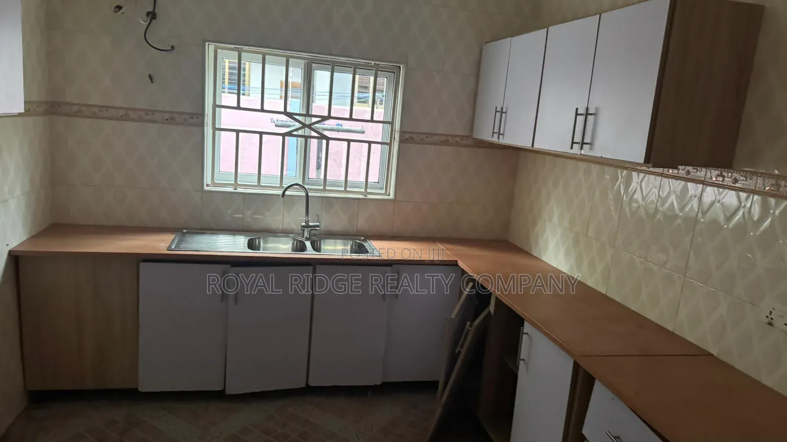 3bdrm House in Spintex Around 18, Accra Metropolitan for rent