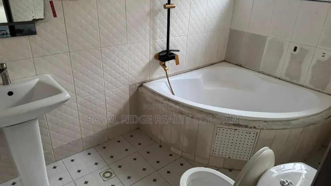 3bdrm House in Spintex Around 18, Accra Metropolitan for rent