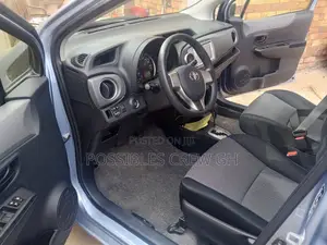 Toyota Vitz 2012