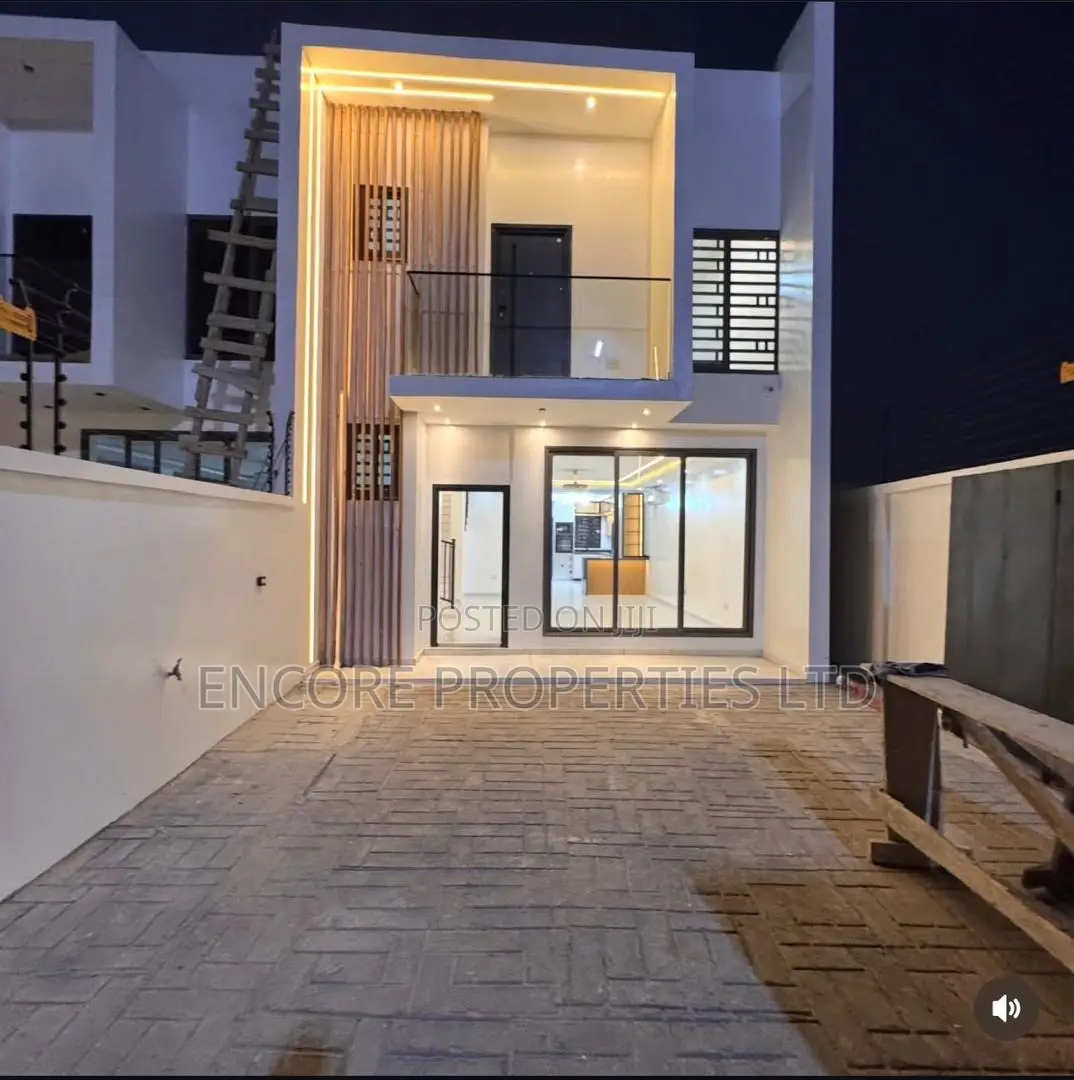 Furnished 2bdrm House in East Legon for sale