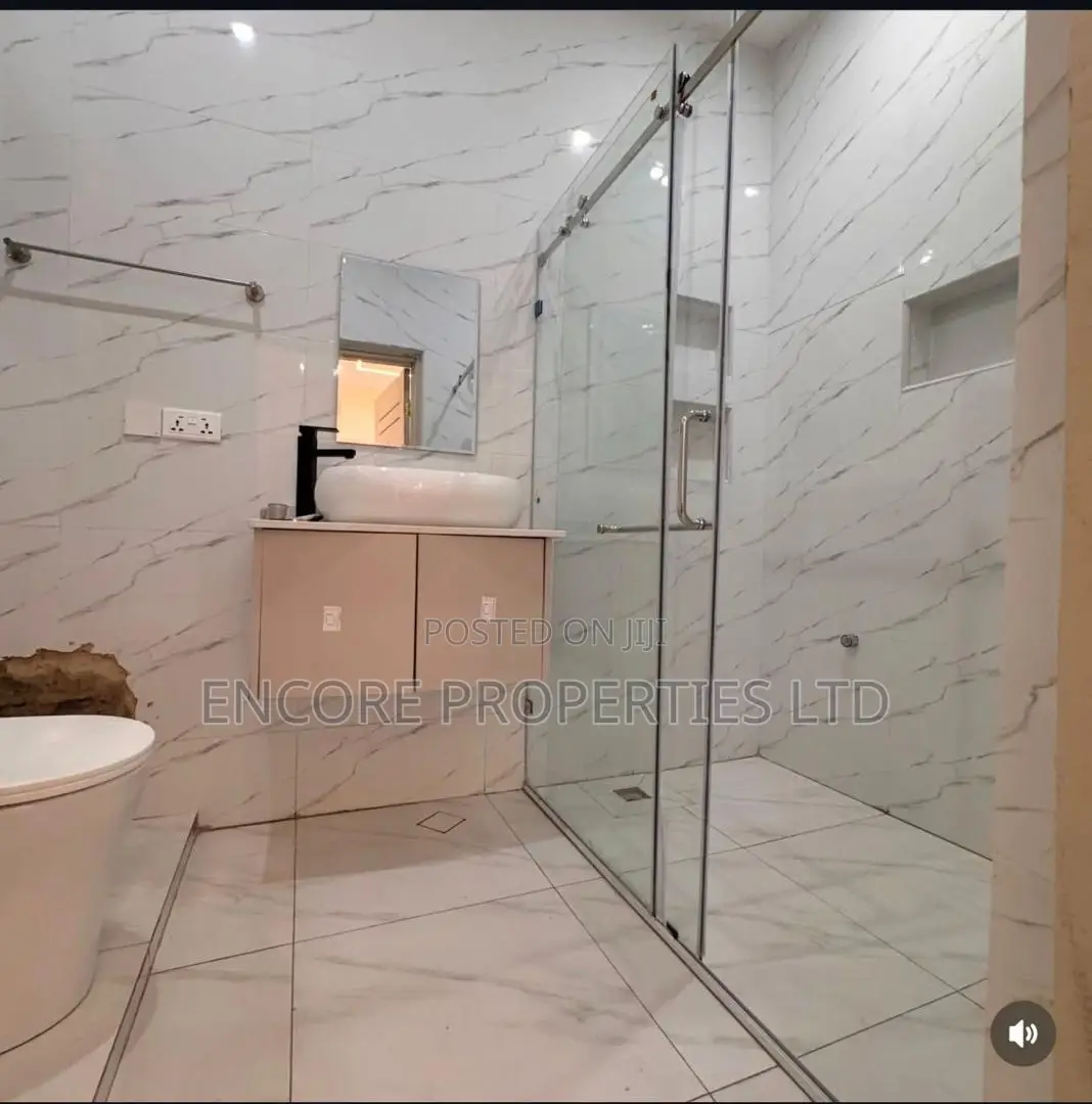 Furnished 2bdrm House in East Legon for sale