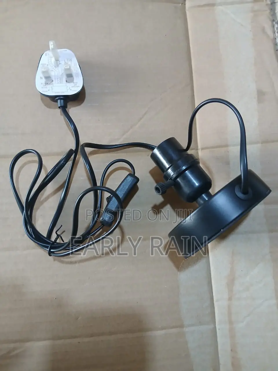 Metal Edison Light Bulb Stand, With Cord Switch Plug Bulb Base Holder