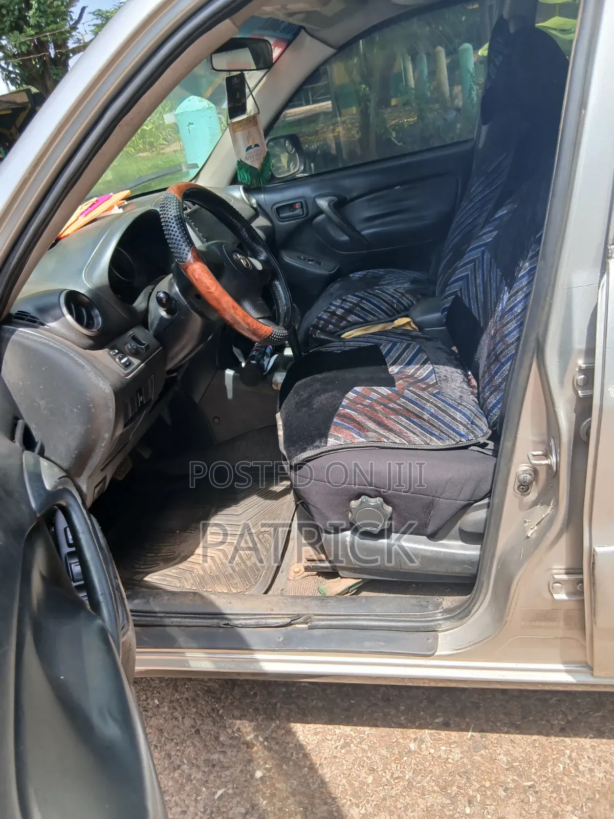 Toyota RAV4 2.0 Automatic 2005 Silver