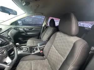 Nissan Rogue SV AWD 2017 Gray