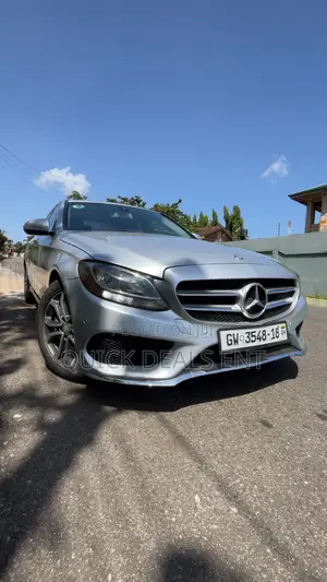 Mercedes-Benz C300 2015 Silver