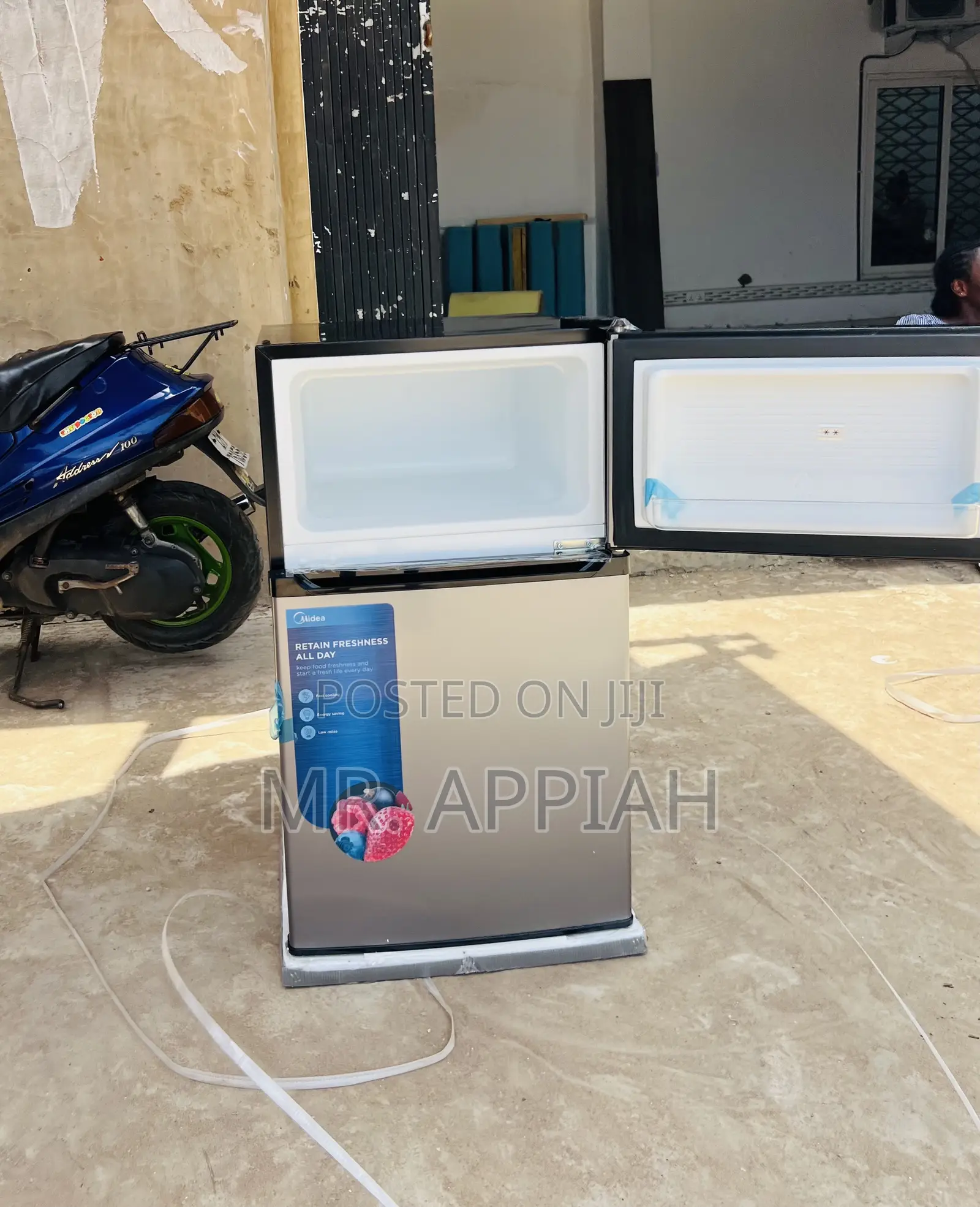 Quality Midea 87liters Double Door Table Top Fridge 