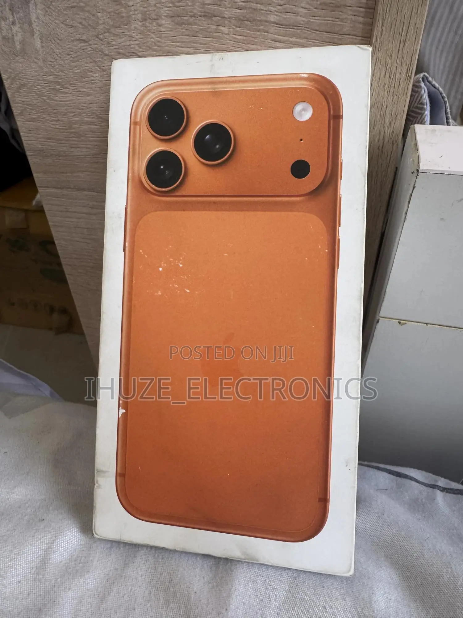 New Apple iPhone 17 Pro Max 1 TB Orange