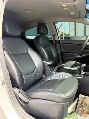 Hyundai Accent SE Sedan 2016 Silver