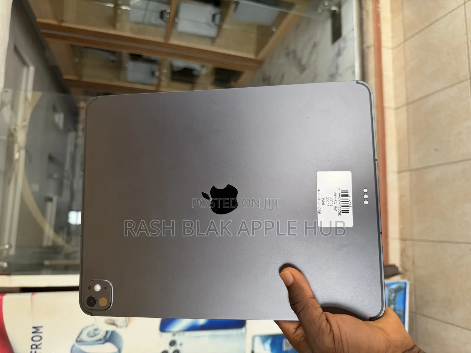 Apple iPad Pro 13 (2025) 256 GB Black