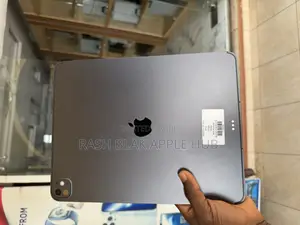 Apple iPad Pro 13 (2025) 256 GB Black